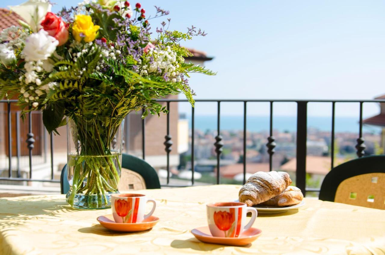 Residence Il Borgo Tortoreto ภายนอก รูปภาพ