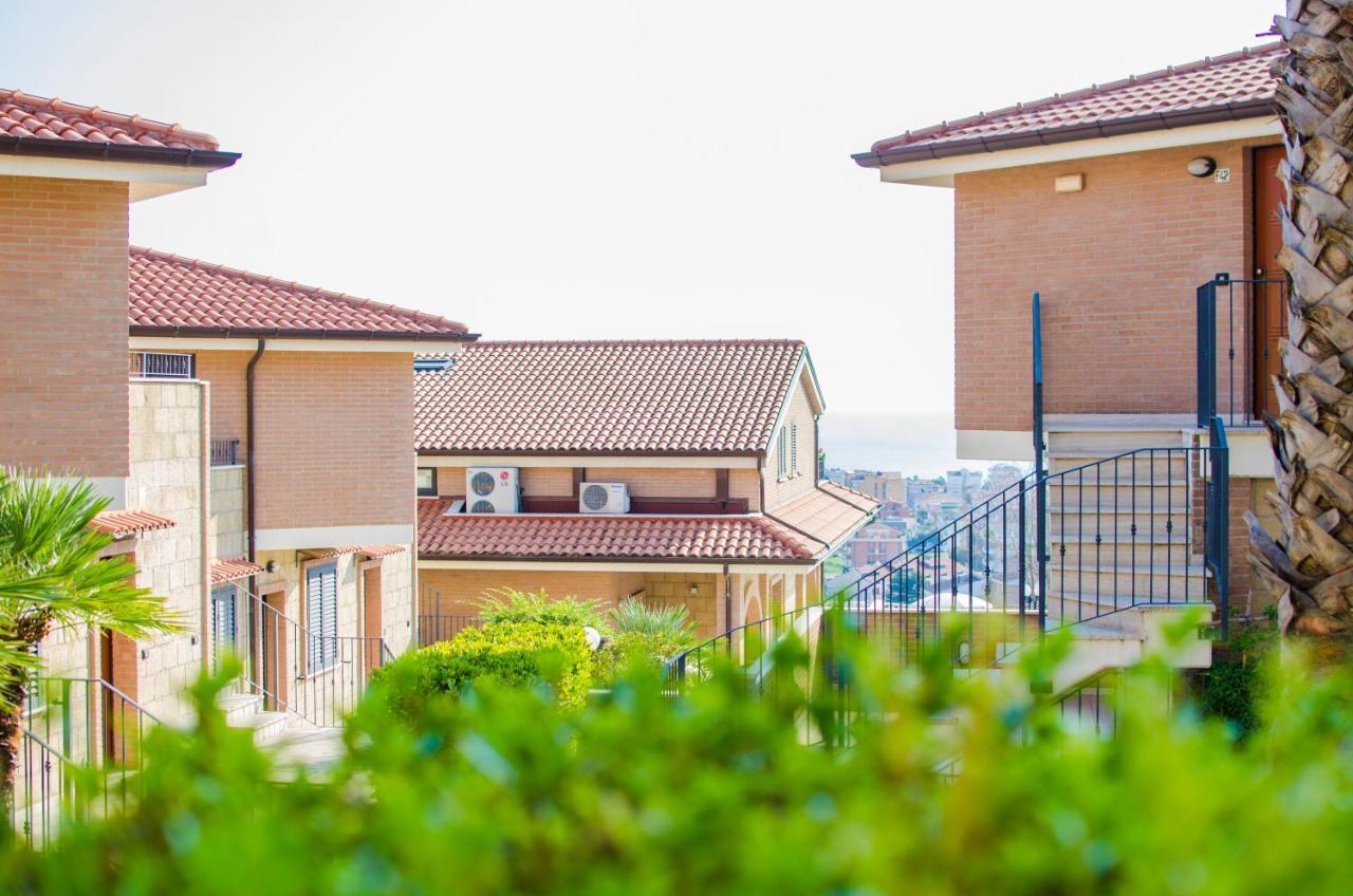 Residence Il Borgo Tortoreto ภายนอก รูปภาพ