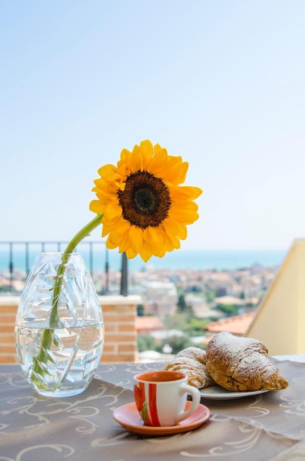 Residence Il Borgo Tortoreto ภายนอก รูปภาพ