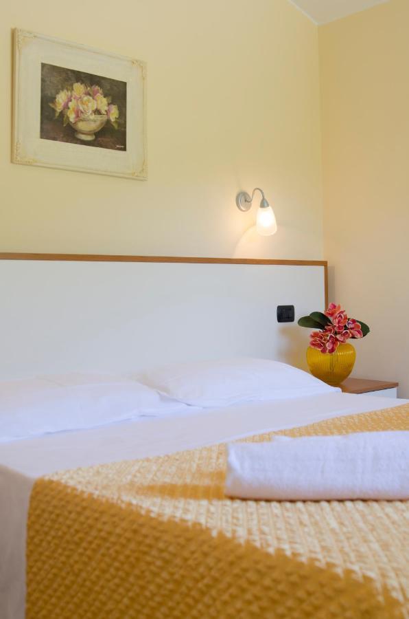 Residence Il Borgo Tortoreto ภายนอก รูปภาพ