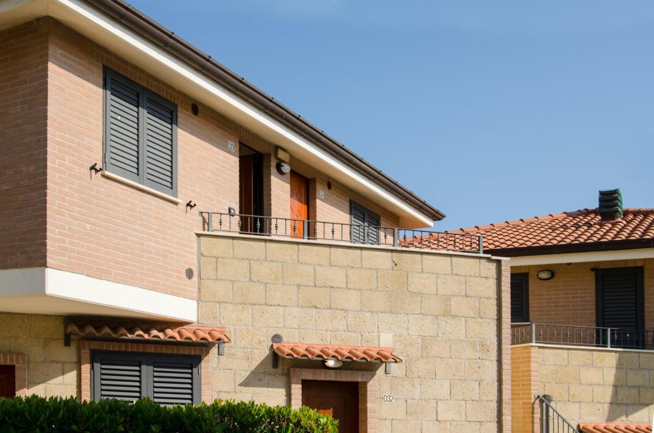 Residence Il Borgo Tortoreto ภายนอก รูปภาพ