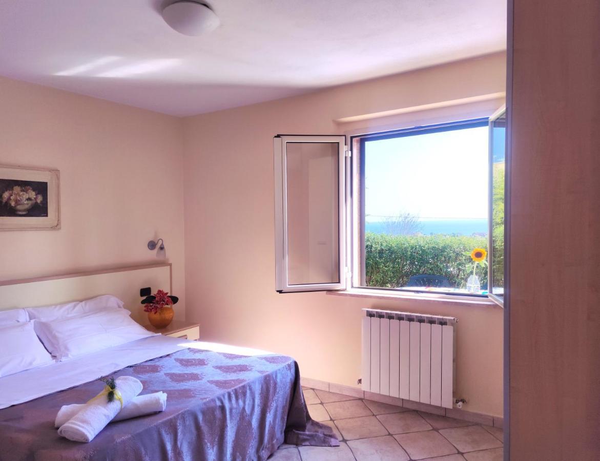Residence Il Borgo Tortoreto ภายนอก รูปภาพ
