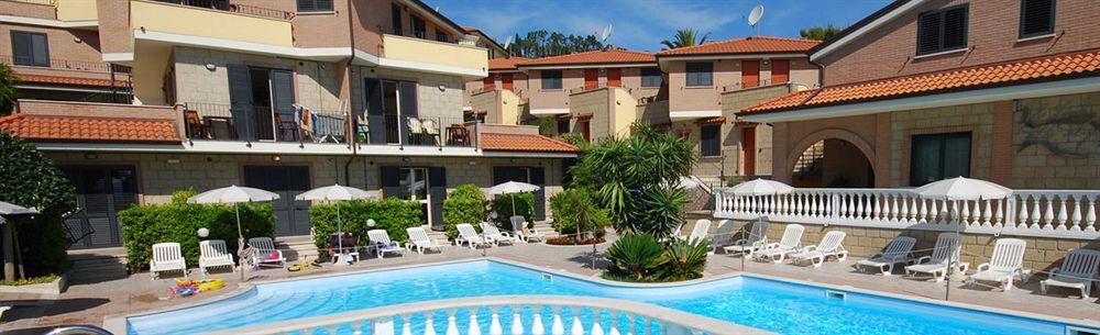 Residence Il Borgo Tortoreto ภายนอก รูปภาพ