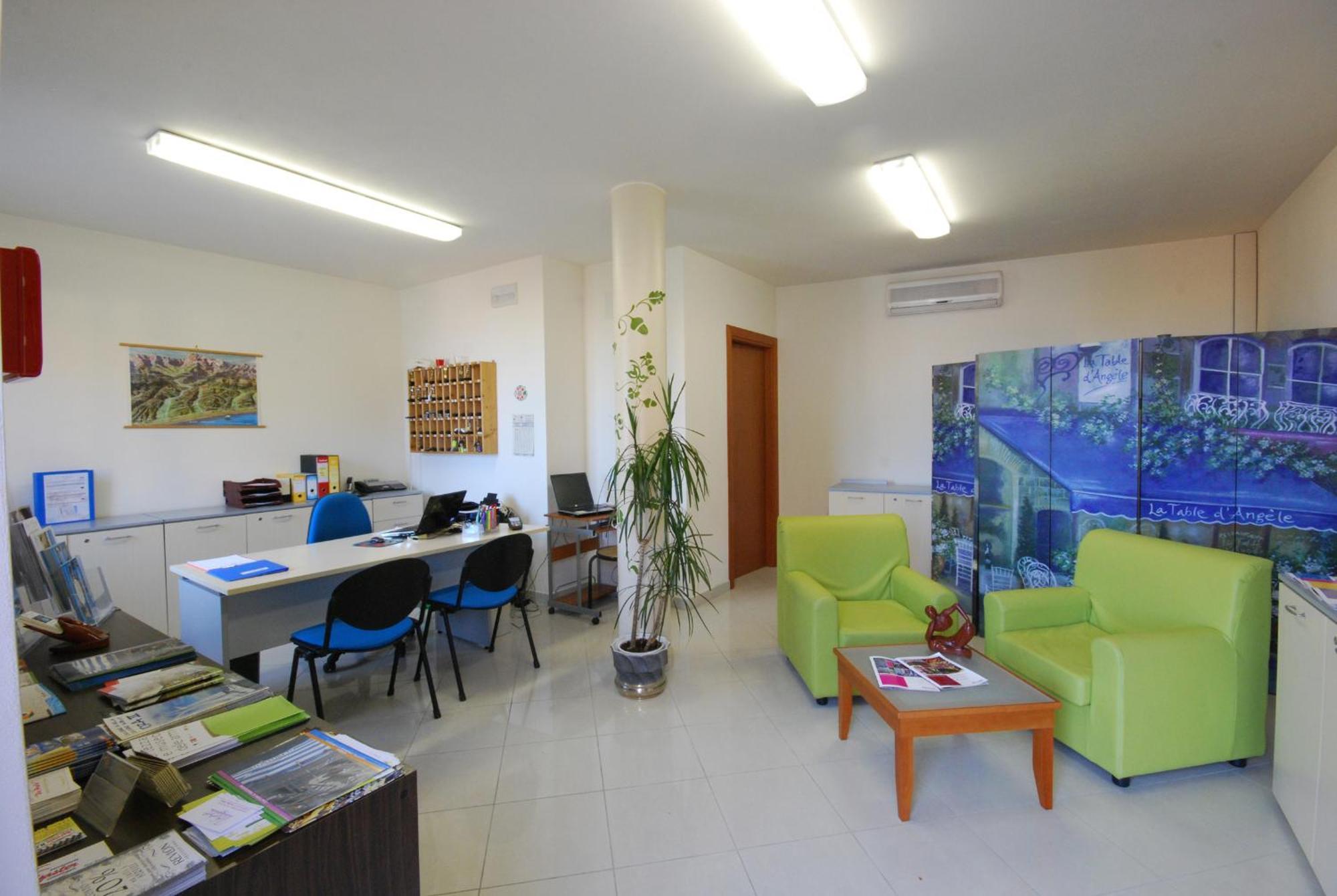 Residence Il Borgo Tortoreto ภายนอก รูปภาพ