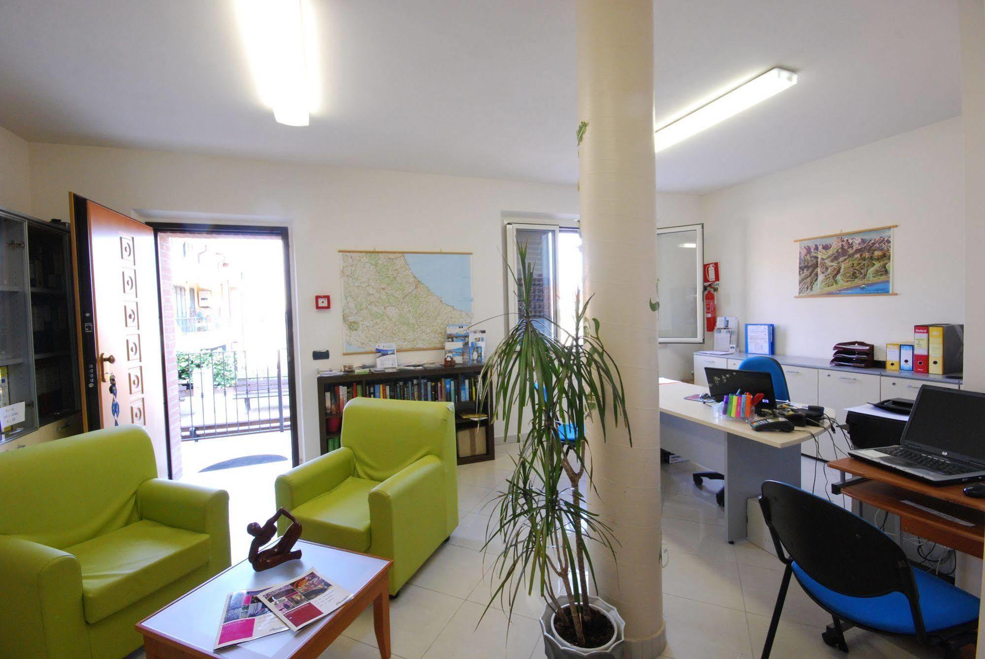 Residence Il Borgo Tortoreto ภายนอก รูปภาพ